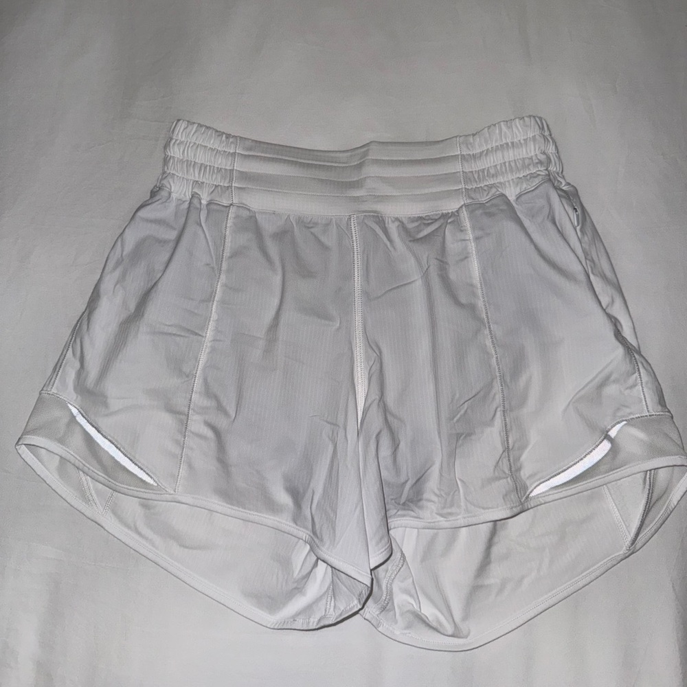 Lululemon Hotty Hot - White